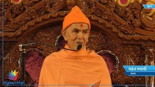 Watch Thousands of devotees came to the gethering of Mahant Swami Video