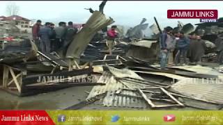 Watch Overnight fire damages 10 shops in Srinagarâ€™s Chanapora Video