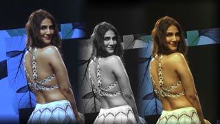 Watch Vaani Kapoor makes heads turn at LakmeFashionWeek 2018 Video