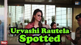 Watch Urvashi Rautela in a stylish outfit at airport Video