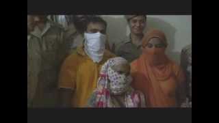 Watch Police Caught Family in Pind Chamiyara Lambda, Jalandhar   Oct 2013 Video