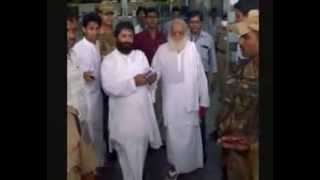 Watch 09 Oct 2013   Police Team Send for Arest Aasaram Son Narayan Sai Video