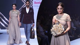 Watch Anita Hassanandani & Rohit Reddy RAMP WALK At Bombay Times Fashion Week Video