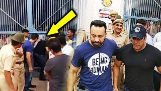 Watch Salman Khan With Bodyguard Shera Leaving Jodhpur Jail | EXCLUSIVE VIDEO | Blackbuck Case Video
