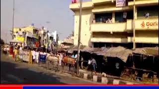 Watch Fight between YCP   TDP at pulivendula Video