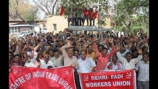 Watch Rehri-Fadi Union continues protest against Traffic Police Video