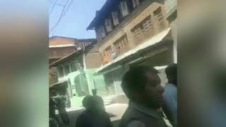 Watch Heavy Fire Damages Dozens Of Houses In Down Town Area Of Maharaja Ganj area of Srinagar on Saturday. Video