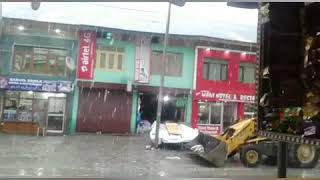 Watch Fresh Snowfall starts in Sonmarg area of kashmir today. Video