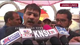 Watch Kashmir lawyers protest against Kathua lawyersâ€™ action Video