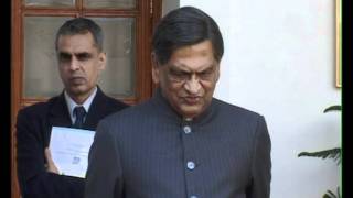 Watch External Affairs Minister Media Interaction at Hyderabad House (March 1, 2012) Video