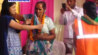 Watch NEWS ABHI TAK NAJIBABAD 11.04.16 Video