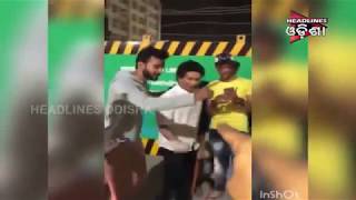 Watch Master Blaster Played Street Cricket With Laboures Video