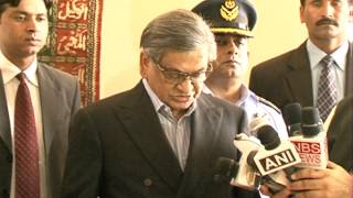 Watch External Affairs Minister addressing the media on his arrival in Islamabad Video
