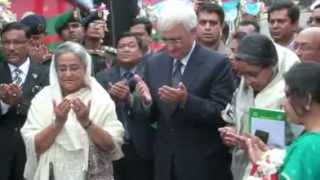 Watch External Affairs Minister's visit to Bangladesh - Inaugurating the articulated buses Video
