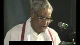 Watch Aaj Sindhu Mein Jwaar Utha Hai - Poem of Shri Atal Bihari Vajapayee Video