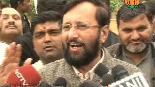 Watch Protest of Youth Congress at BJP Central Office Delhi: Sh. Prakash Javadekar: 02.03.2011 Video