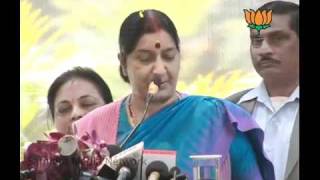 Watch International Women Day Interaction Seminar: Smt. Sushma Swaraj: 05.03.2011 Video