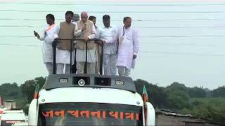 Watch Jan Chetna Yatra Speech from Rath in Pandakhawada: Sh. L.K. Advani: 18.10.2011 Video