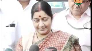 Watch BJP Byte After Meeting with BJP MPs in Tihar By Smt. Sushma Swaraj: 25.10.2011 Video