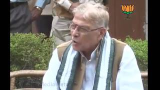 Watch Sh. Murli Manohar Joshi Speech On P.A.C, C.A.G & U.P Division: 16.11.2011 Video