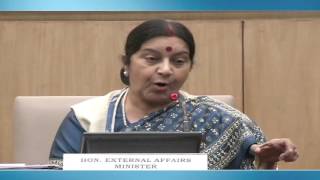 Watch Keynote Address by External Affairs Minister on 14th Pravasi Bharatiya Divas (January 09, 2016) Video