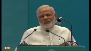 Watch PM Shri Narendra Modi Addresses Young CEOs and Start ups at Pravasi Bharatiya Kendra Video