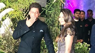 Watch Shahrukh Khan And Gauri Khan At Sonam Kapoor & Anand Ahuja Wedding Reception Video