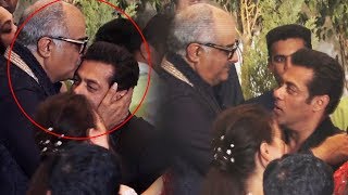 Watch Boney Kapoor Kisses Salman Khan's Forehead At Sonam's Wedding Party This Moment Will Melt Your Heart Video