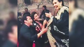 Watch Salman And Shahrkh SINGS Karan Arjun Song For Sonam Kapoor's Mother Video