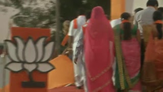 Watch Shri Amit Shah addresses public meeting in Ahmedabad, Gujarat : 08.12.2017 Video