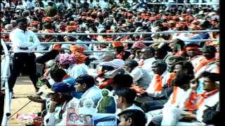 Watch PM Shri Narendra Modi addresses public meeting in Lunavada, Gujarat :  09.12.2017 Video