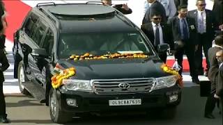 Watch PM Modi receives Israeli PM Netanyahu at Ahmedabad Airport, Gujarat Video