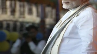 Watch PM Shri Narendra Modi flags off train service between Manduadih and Patna Video