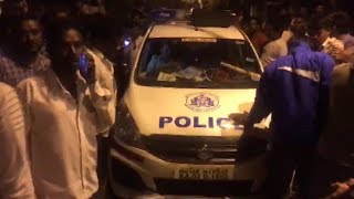 Watch Karnataka Elections 2018: JDS leader caught distributing money Video