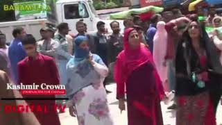 Watch #RifatMurder Protests In Baramulla Over Murder Of a Poor Girl,Police arrest the Slains fiancÃ©. Video