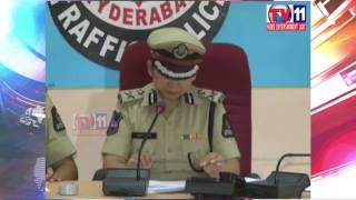 Watch HYD ADL CP SWATHI LAKHER PRESS CONFERENCE AT CCS TV11 NEWS 18TH JAN 2017 Video