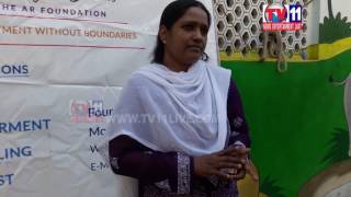 Watch HELPING 2 HANDS DISTRIBUTE BAGS AND BOOKS AT HAPPY HOME SCHOOL AT KUKATPALLY TV11NEWS 21 JAN 2017 Video