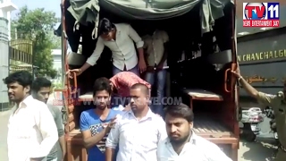 Watch TRAFFIC VIOLATORS GET ONE DAY JAIL MALAKPET TRAFFIC POLICE TV11 NEWS 3RD FEB 2017 Video