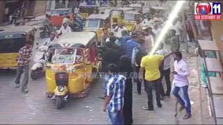 Watch ACCIDENT BY WRONG SIDE DRIVING SHAHINAYATHGUNJ TV11 NEWS 10TH FEB 2017 Video