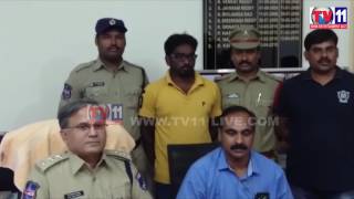 Watch PERSON ARREST  IN TELECALLER SUNITHA SUICIDE CASE TV11 NEWS 25TH FEB 2017 Video