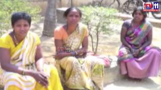 Watch QUARREL BETWEEN TWO GROUPS AT RAJAM TV11 NEWS 4TH MAR 2017 Video