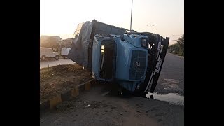 Watch 19 CRPF personnel injured in accident in Srinagar Video