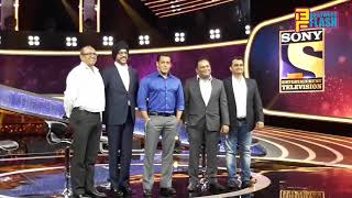 Watch Salman Khan Photo opp With Media | Dus Ka Dum Show Launch | Sony TV Video