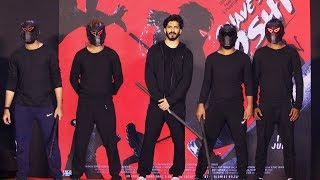 Watch Harshvaardhan Kapoor Promoting His Film Bhavesh Joshi At Infinity Mall Video