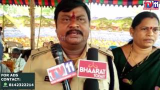 Watch PADAYATRA BHAKULAKU ALPAHARAM AT RTA CHECK POST JEELUGUMILLI TV11 NEWS 1ST APR 2017 Video