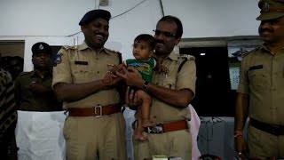 Watch CHILD KIDNAP CASE PRESS MEET AT ACP BALANAGAR TV11 NEWS 4TH APR 2017 Video