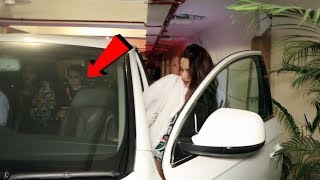 Watch Kareena Kapoor NIGHT PARTY | Malaika Arora, Karishma Kapoor, Amrita Arora Video