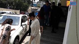 Watch Manisha Koirala GRAND Entry - Sanju Trailer Launch Video