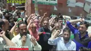 Watch Skims Sweepers Stage Protest Against Authorities In Srinagar Press Colony(Video Report By Tawqeer Video
