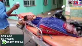 Watch WOMEN SEVERELY  INJURED  WITH CURRENT SHOCK AT MANDASA SRIKAKULAM TV11 NEWS  15TH APR 2017 Video